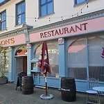 Jacksons Restaurant And ロスコモン