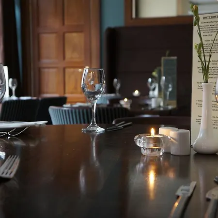 Jacksons Restaurant And Πανσιόν 3*