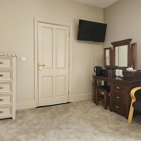 Jacksons Restaurant And 3*