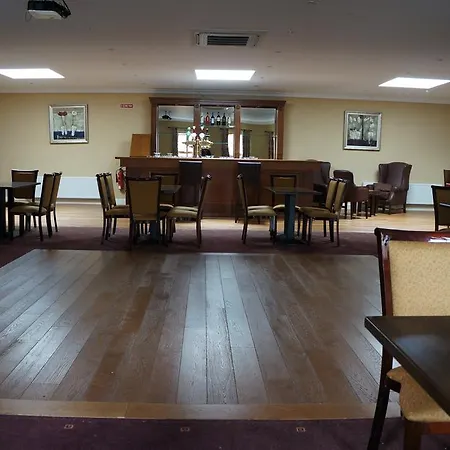 Jacksons Restaurant And 3*