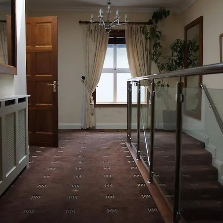 Jacksons Restaurant And 3* Ροσκόμον