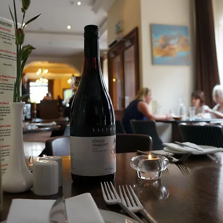 Jacksons Restaurant And 3*