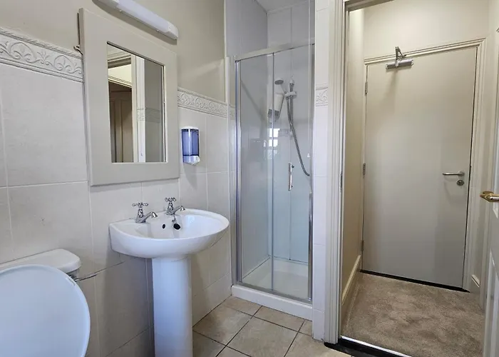 Jacksons Restaurant And